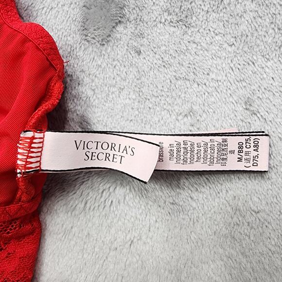 Victoria's Secret Bra Womens M Red Lace Criss Cross Detail Bralette Lined Sexy - Picture 5 of 10